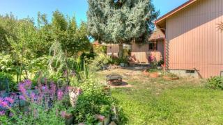 523 Wagner Creek Rd, Talent, OR