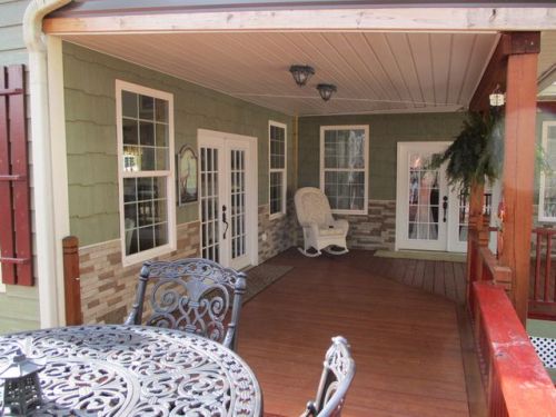 325 Valley Hills Dr, Sunshine, NC 28018