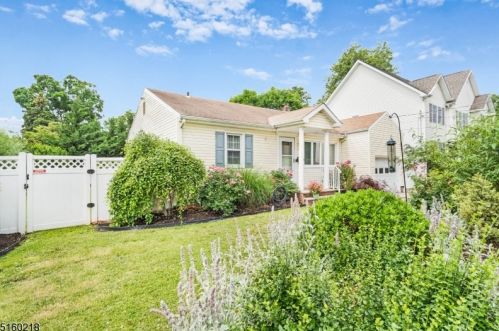 303 Hillside Ave, Springfield, NJ 07081-3239
