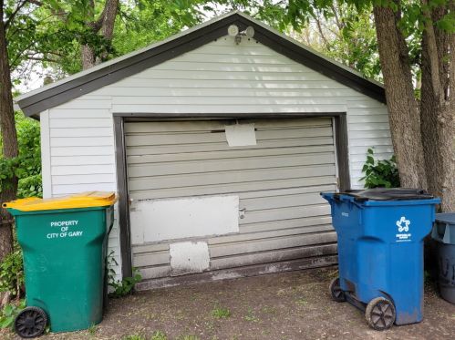 1715 Ellsworth St, Gary, IN 46404-2238