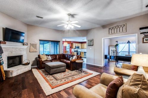 2316 Charleston Dr, Midlothian TX  76063-5177 exterior