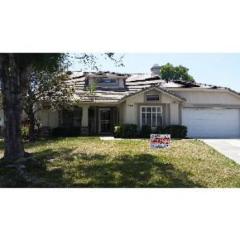 2565 Dawnview Dr, Rialto CA  92377-2605 exterior