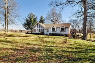 214 Drakewood Dr, Portland, TN 37148-2310