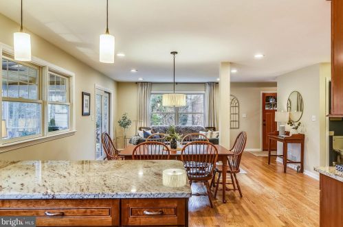 36 Whittier Pkwy, Severna Park MD 21146-3051 exterior