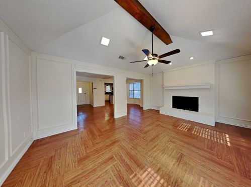 1110 Holly Ln, Cedar Hill TX  75104-4725 exterior