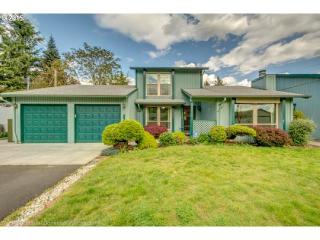 526 157 Ave, Portland OR  97236-2166 exterior