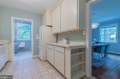 303 Melbourne Ave, Silver Spring MD 20901-2818 exterior