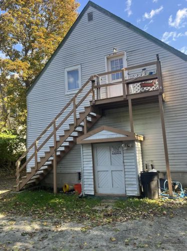 42 Gage St, Augusta, ME 04330-6447