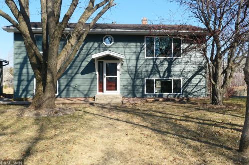 33481 Jackson St, Spectacle Lake, MN 55008-9154