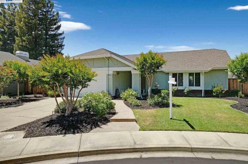 4151 Garatti Ct, Pleasanton, CA 94566-4782