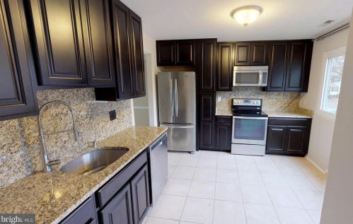 1517 Winterberry Dr, Arnold MD  21012-2393 exterior