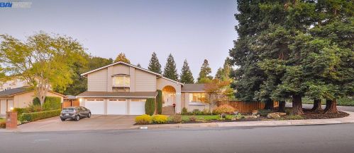 153 Corral Cir, San Ramon, CA 94583-2444