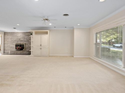 4344 Selkirk Dr, Fort Worth TX  76109-5043 exterior