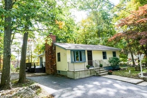 26 Evergreen Rd, Wantage, NJ 07461-4700