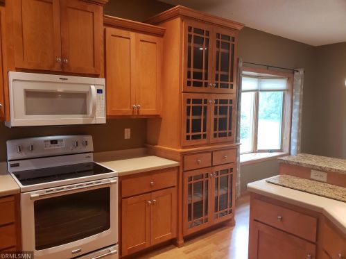 1826 Bohmbach Dr, Red Wing, MN 55066-3568