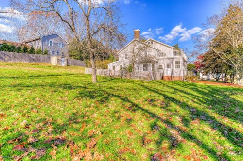 714 Schoolhouse Rd, Brielle, NJ 08730-1432