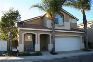 1101 Corte Las Holas, Oxnard, CA 93030-8043