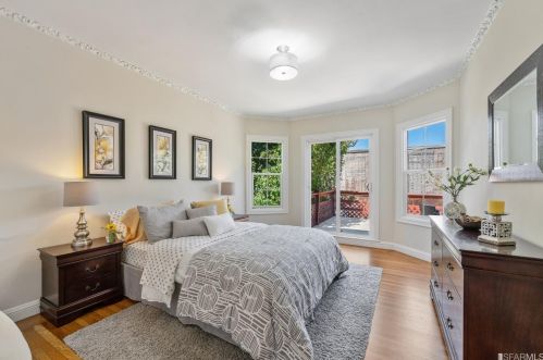 1306 Gilman Ave, San Francisco CA 94124-3243 exterior