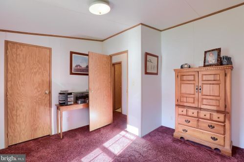 200 Cricklewood Ct, Lancaster PA  17603-2173 exterior