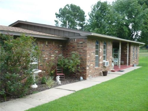 2123 Grounds Ave, Seminole, OK 74868-2027