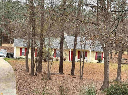 65 Thomas Way, Newnan, GA 30263-1332