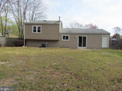 25 Ivy Hall Ln, Erial, NJ 08081-1747