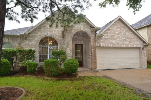 1514 Coyote Hills Ln, Richmond TX  77469-6236 exterior