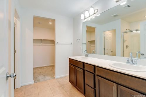 21543 59th Pl, Denver CO  80019-6614 exterior