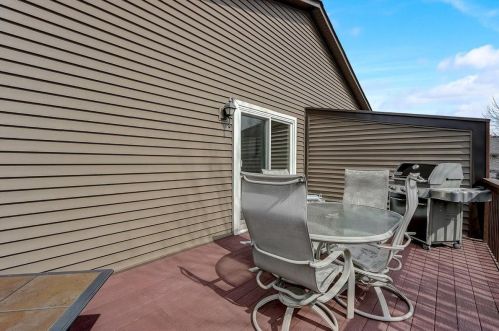2862 Castleford Ct, Saint Paul MN  55125-3416 exterior