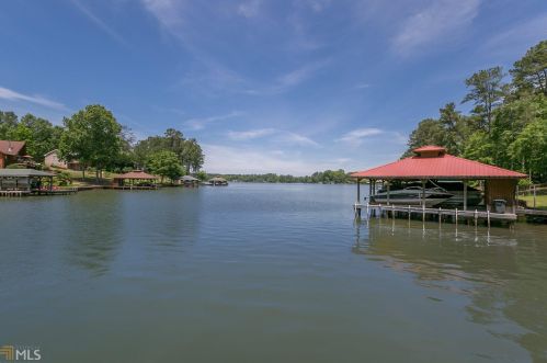 245 Dogwood Dr, Mayfield, GA 31087-4617