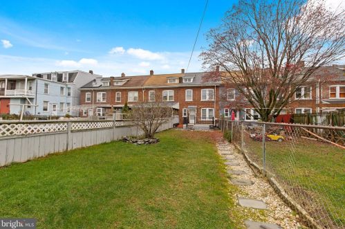 516 Ross St, Lancaster PA  17602-1946 exterior