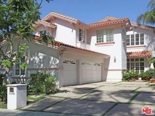 12699 Promontory Rd, Los Angeles CA  90049-6814 exterior