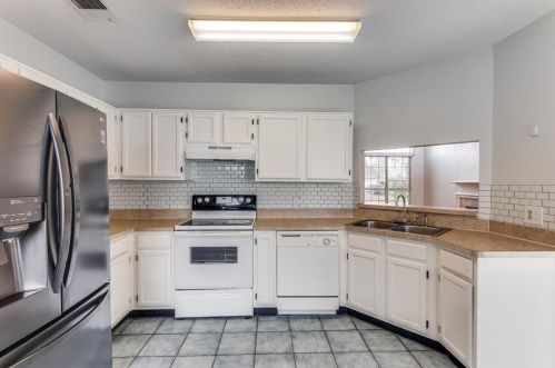 2529 Creekwood Ln, Fort Worth TX  76123-1111 exterior