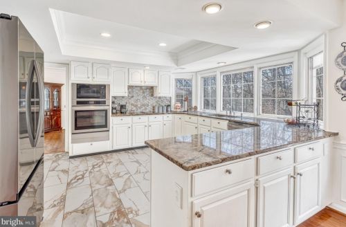 12125 Darnley Rd, Woodbridge VA  22192-6615 exterior