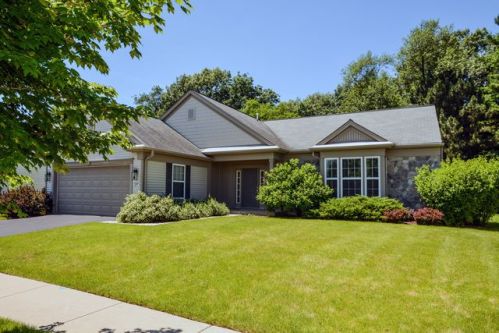 12385 Lilly Ln, Huntley, IL 60142-6315