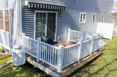 10 Crestview Dr, Westerly RI  02891-2908 exterior