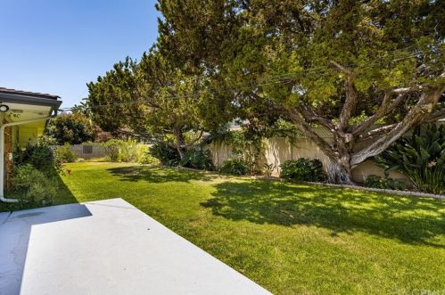 14111 Clarissa Ln, Santa Ana CA  92705-3230 exterior