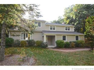 18 Saxton Brook Dr, Simsbury, CT 06070-1266