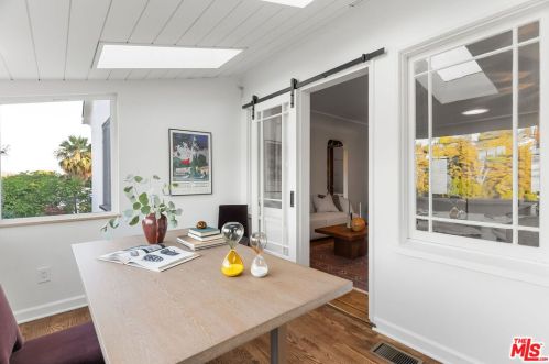 1520 Columbia Dr, Glendale CA  91205-3508 exterior