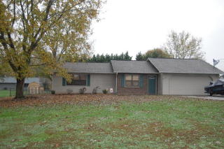 434 Woods View Cir, Kodak, TN 37764-2149