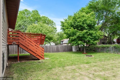 3218 Greenbrier St, Saint Paul MN  55127-5035 exterior