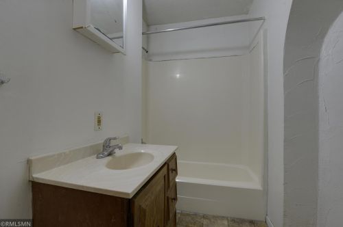 432 Dewey St, Saint Paul MN  55104-3531 exterior