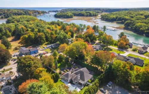 107 Lindsay Rd, York, ME 03909-1015
