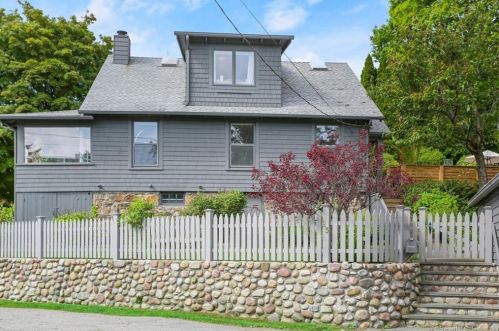 23 Craw Ave, Norwalk CT  06853-1605 exterior