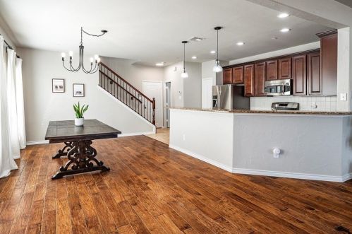 4285 Indian Run Dr, Carrollton TX 75010-3297 exterior