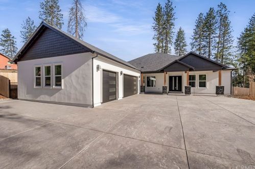 310 Pinewood Dr, Paradise, CA 95969-5766