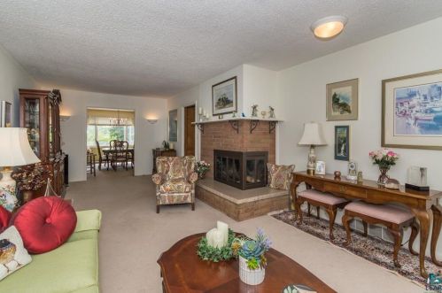 4126 Jay St, Duluth, MN 55804-1453