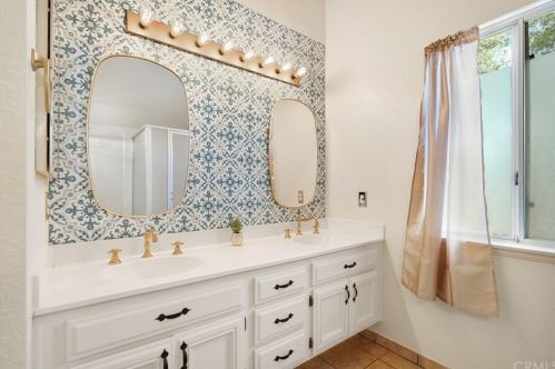 20539 Bloomfield Rd, Riverside CA  92508-2916 exterior