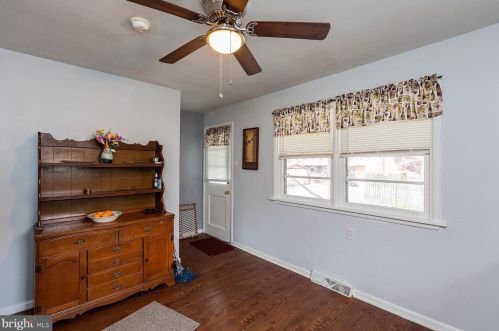 924 Rolridge Ave, Lancaster PA  17603-5739 exterior