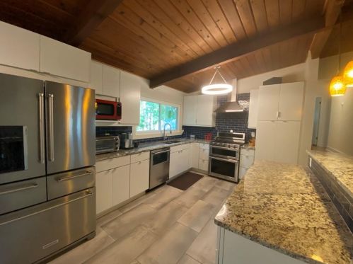 3870 Foxford Dr, Atlanta GA  30340-4407 exterior